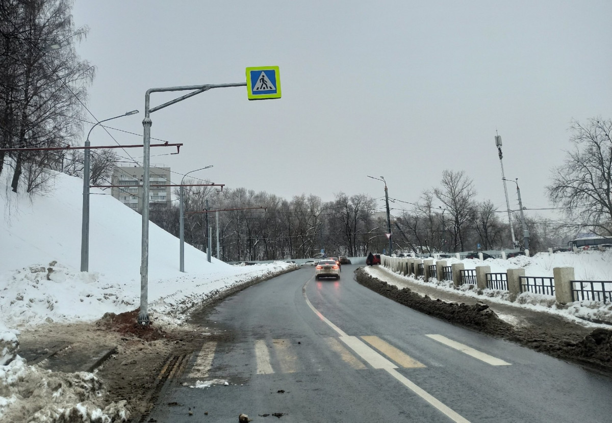Дополнительные дорожные знаки установили на Зеленском съезде после смертельного ДТП