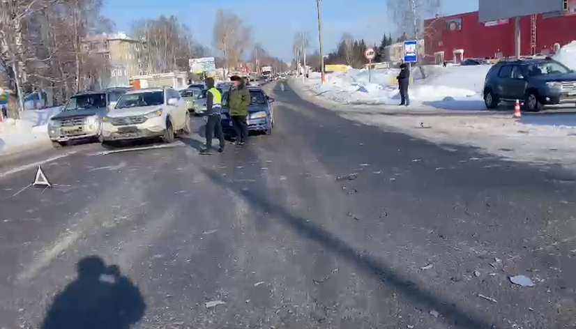 Двое взрослых и двое детей пострадали в массовом ДТП в Лыскове