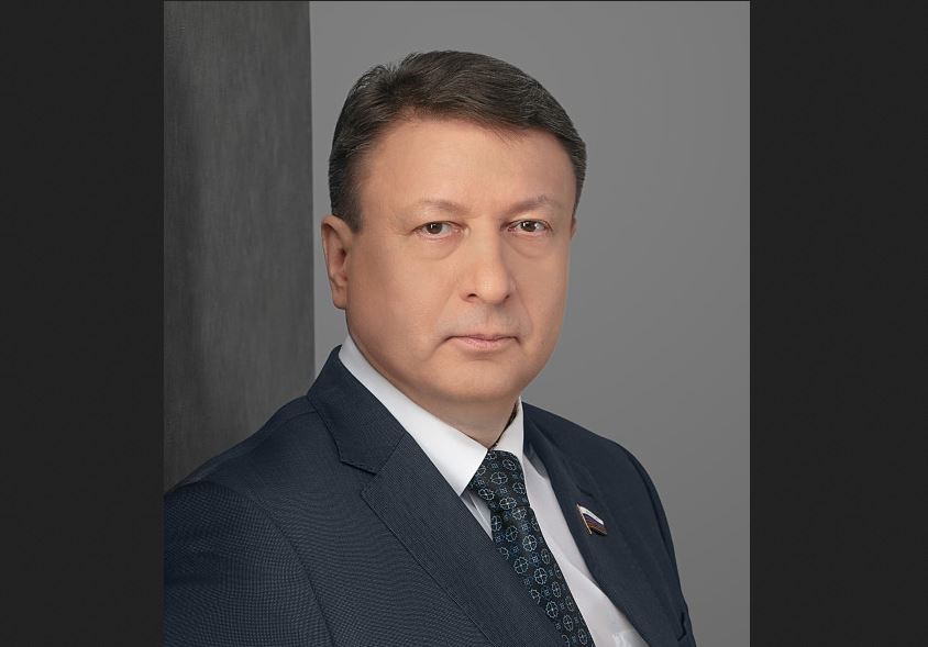 Лавричев: президент четко дал понять, что первоочередной задачей государства по-прежнему остается человек, гражданин России