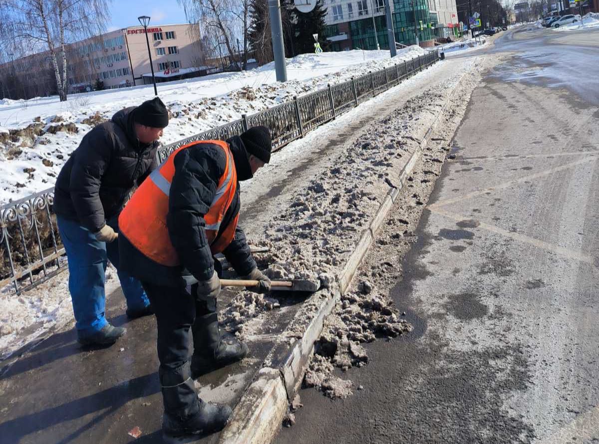 Почти 2 млн кубометров снега вывезли в Нижнем Новгороде минувшей зимой