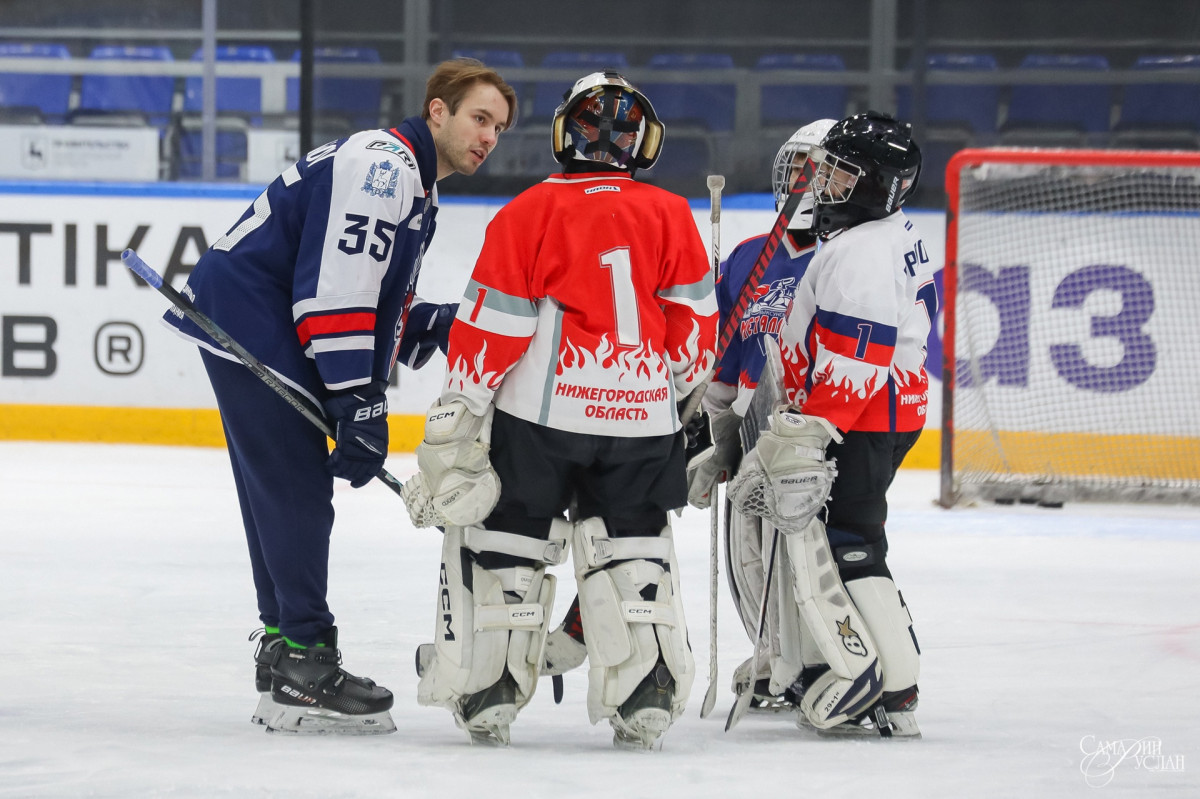 Игроки нижегородского «Торпедо» провели мастер-класс для юных спортсменов из Выксы