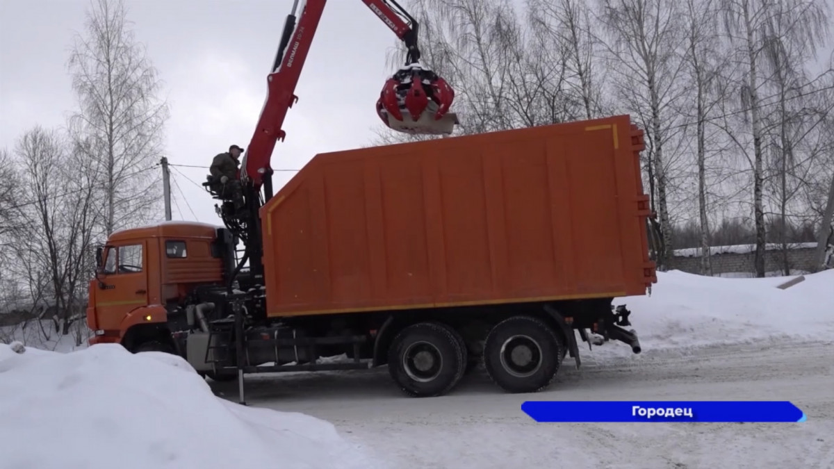 У городецких коммунальщиков появился ломовоз «Золотая ручка»