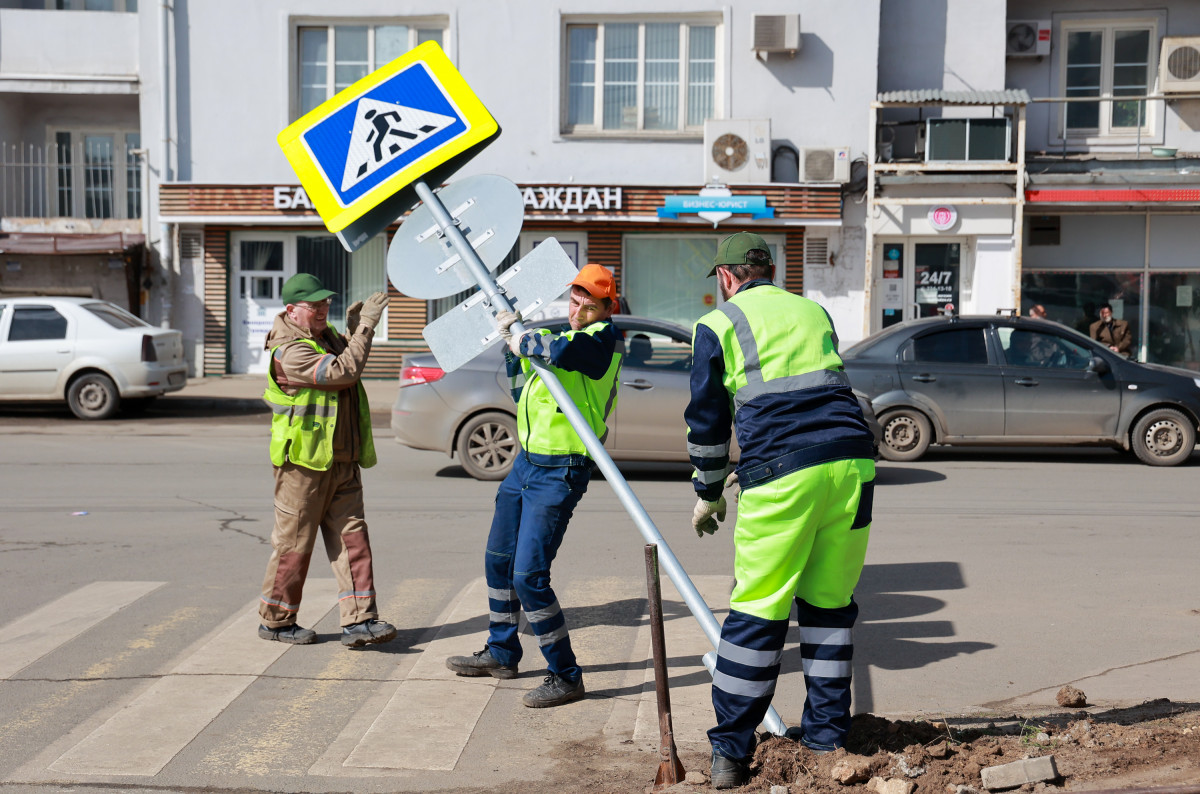Около 2,8 тысяч дорожных знаков заменят в Нижнем Новгороде