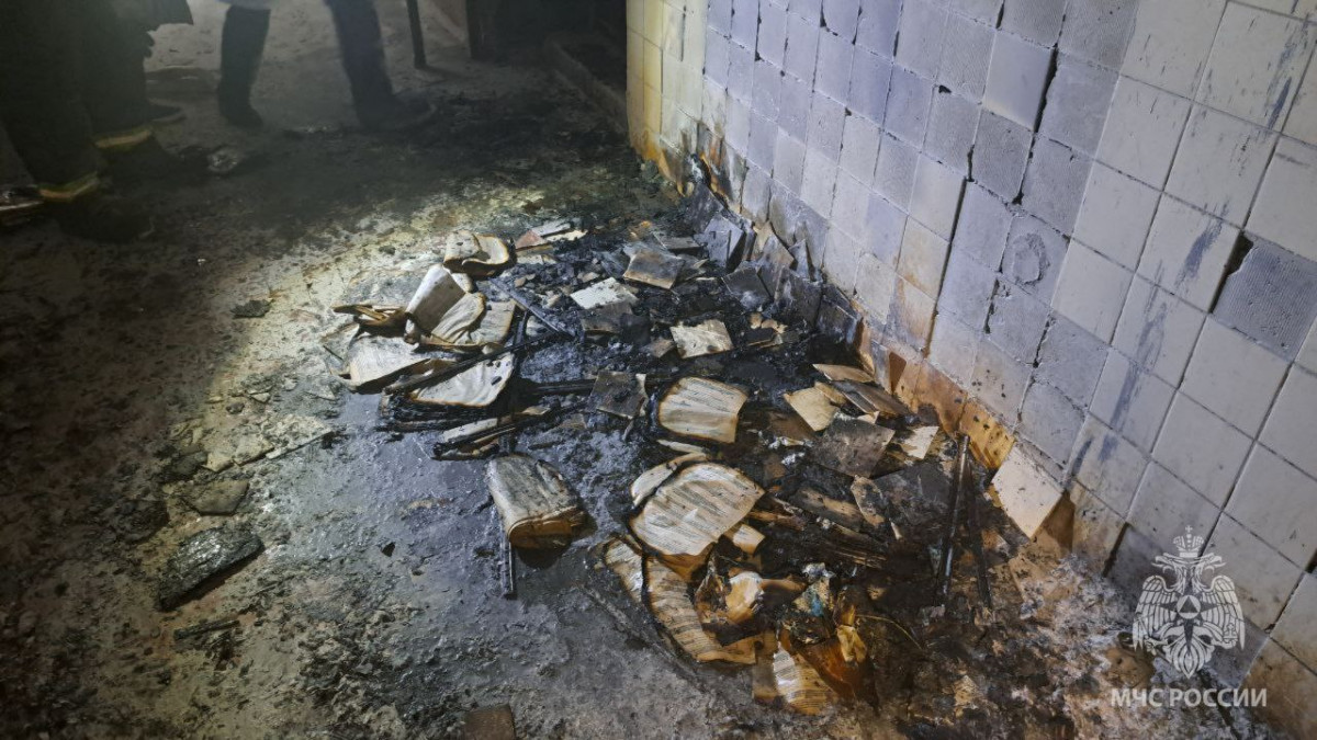 Нижегородскую больницу имени Семашко эвакуировали из-за горящего мусора в подвале