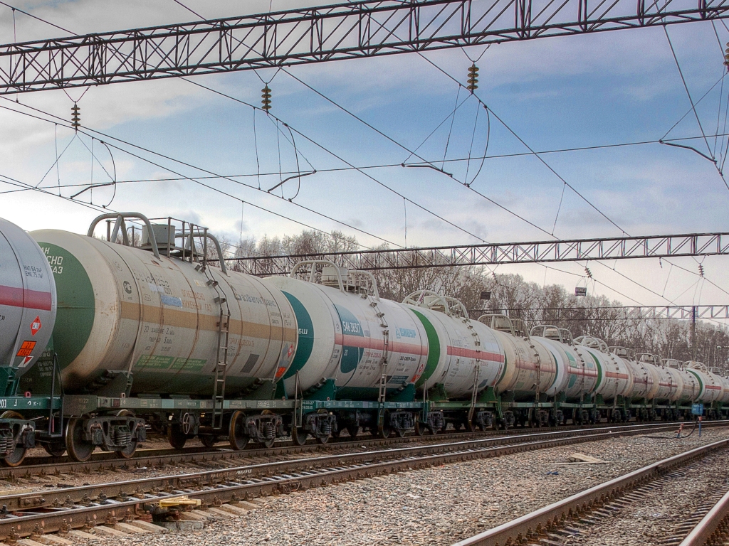 Погрузка нефти и нефтепродуктов на железной дороге в Нижегородской области составила почти 1,8 млн тонн в январе-марте