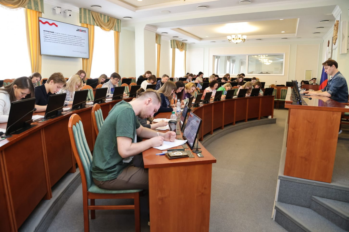 Число желающих зарегистрироваться на «Тотальный диктант» в нижегородском Заксобрании побило рекорд за несколько часов