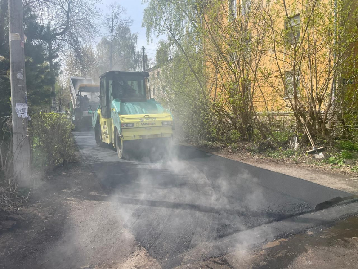 Асфальт обновили на Звенигородском проезде по просьбам жителей