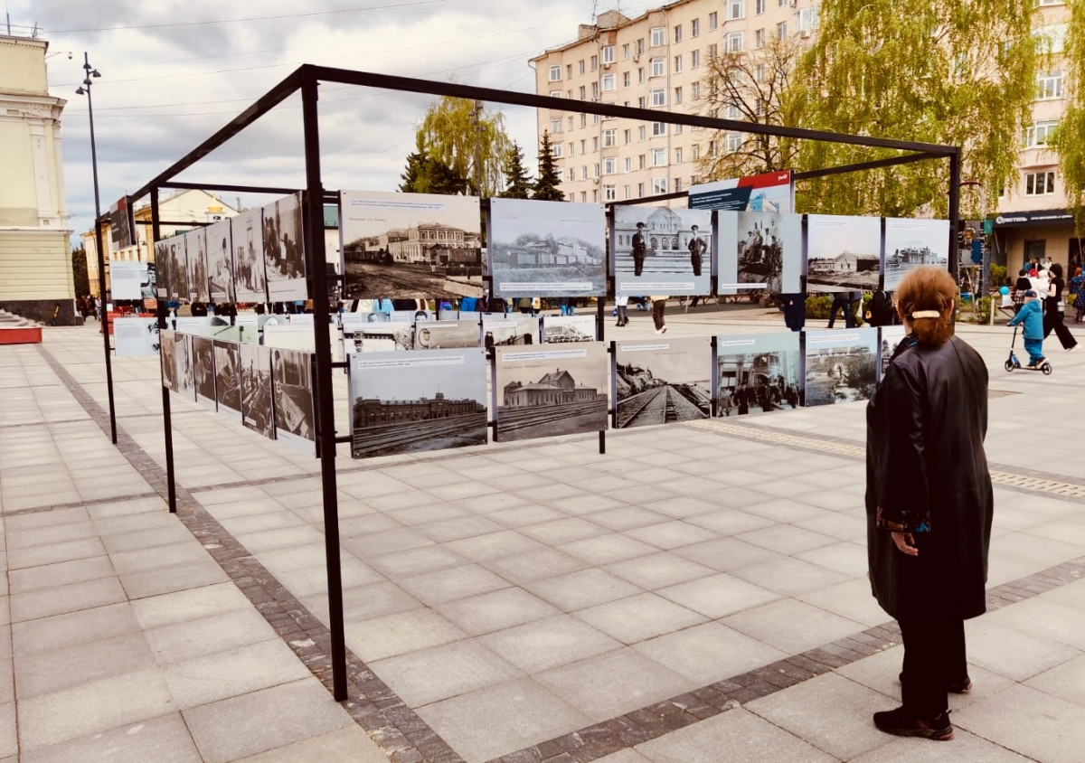 Фотовыставка истории становления ГЖД начала свою работу в Нижнем Новгороде