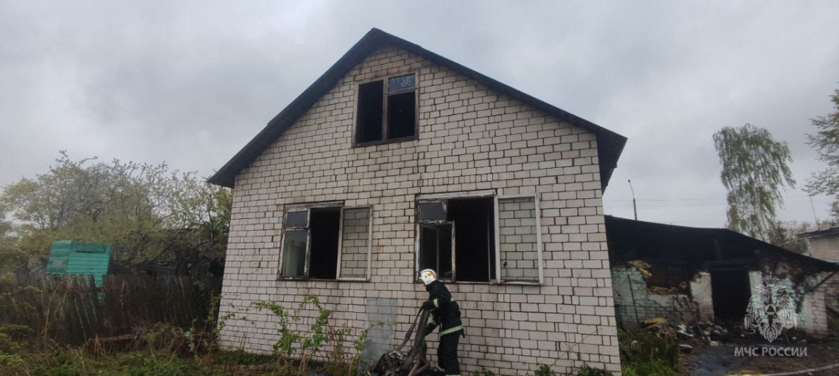 Пожар случился в частном доме на Бору из-за электрооборудования