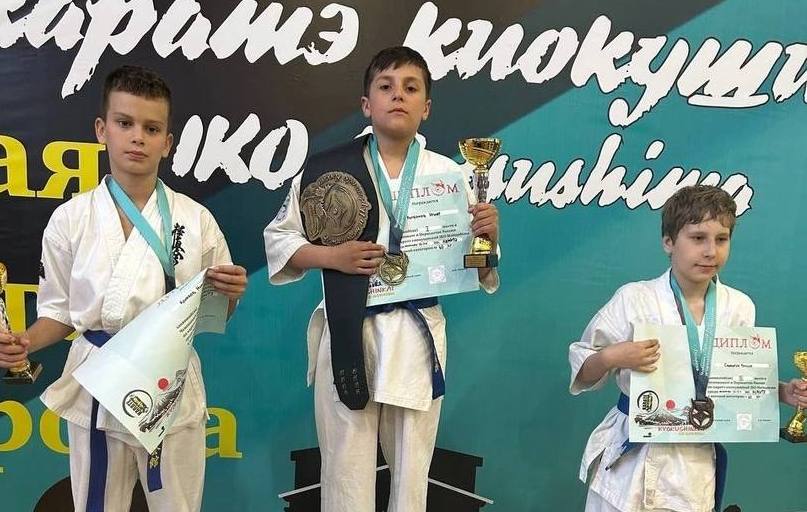 Четыре золотые медали завоевали нижегородские каратисты на Первенстве и Чемпионате России