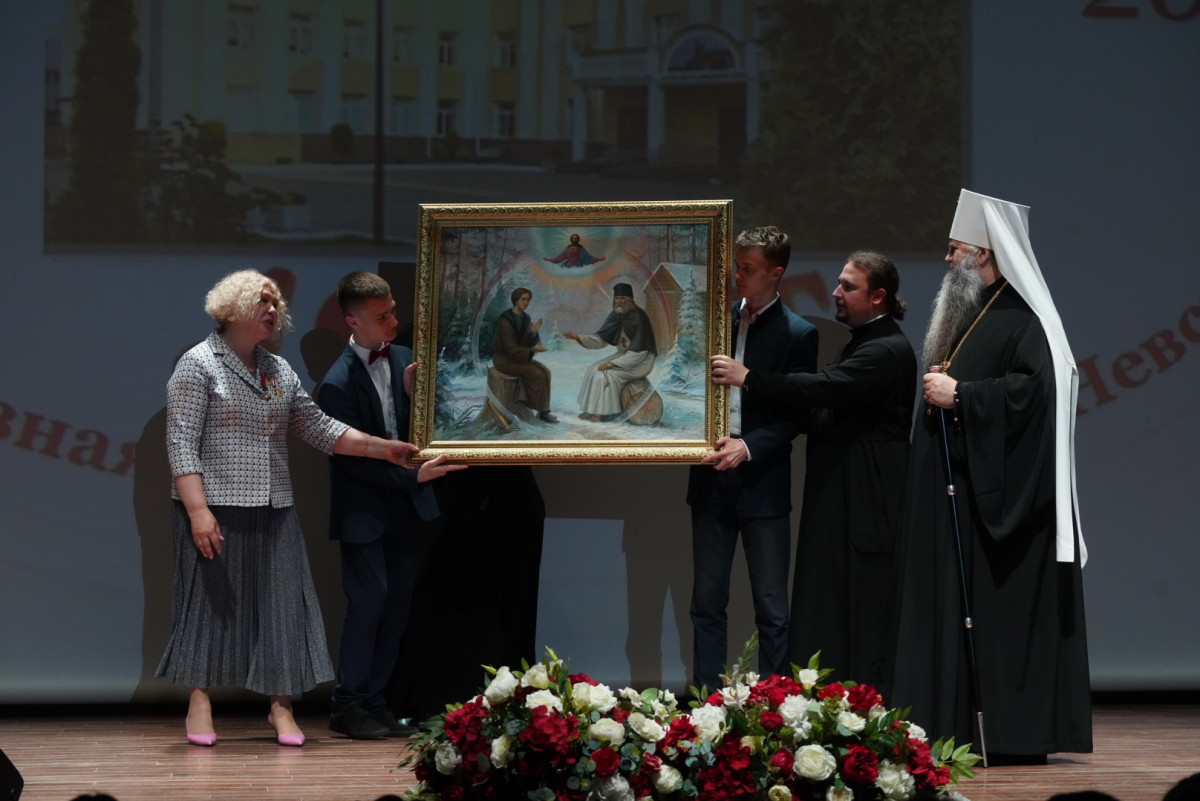 Торжественное мероприятии к 10-летию Александро-Невской православной гимназии состоялось 13 мая