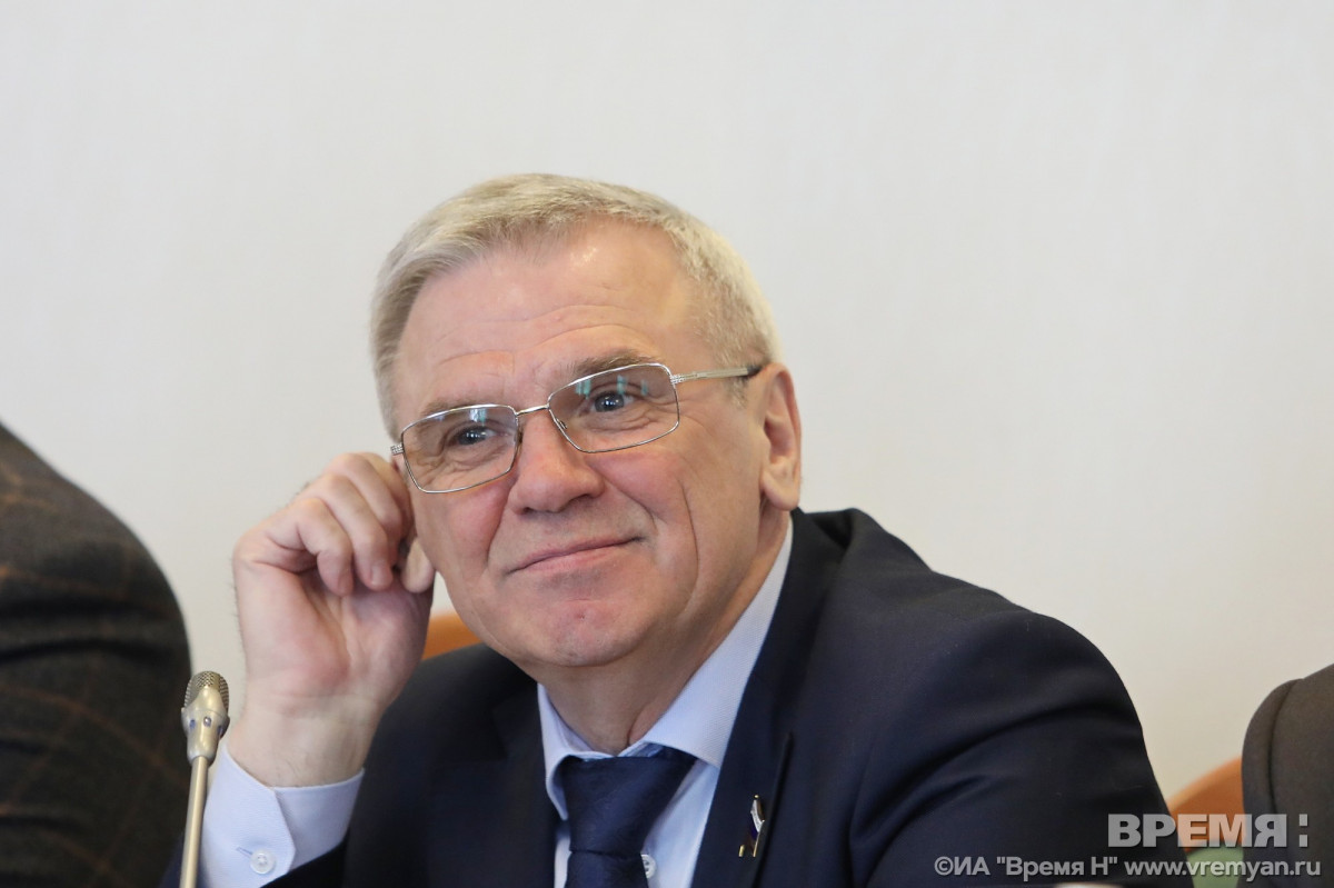 Председатель нижегородского Заксобрания Люлин выступил против отмены ЕГЭ