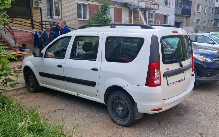 У жителя Кстова арестован автомобиль за долги по теплу и горячей воде