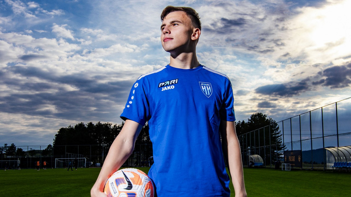 19-летний Станислав Лапинский усилит нападение ФК «Пари НН»