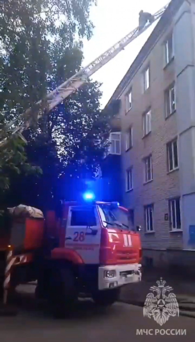 Более 30 человек эвакуировали из горящего дома в центре Нижнего Новгорода
