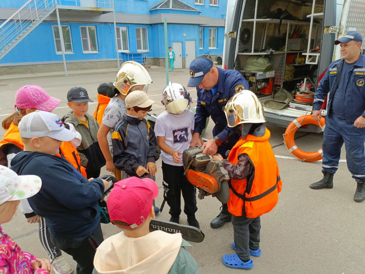 14 «уроков безопасности» провели спасатели в детских лагерях Нижегородской области на каникулах