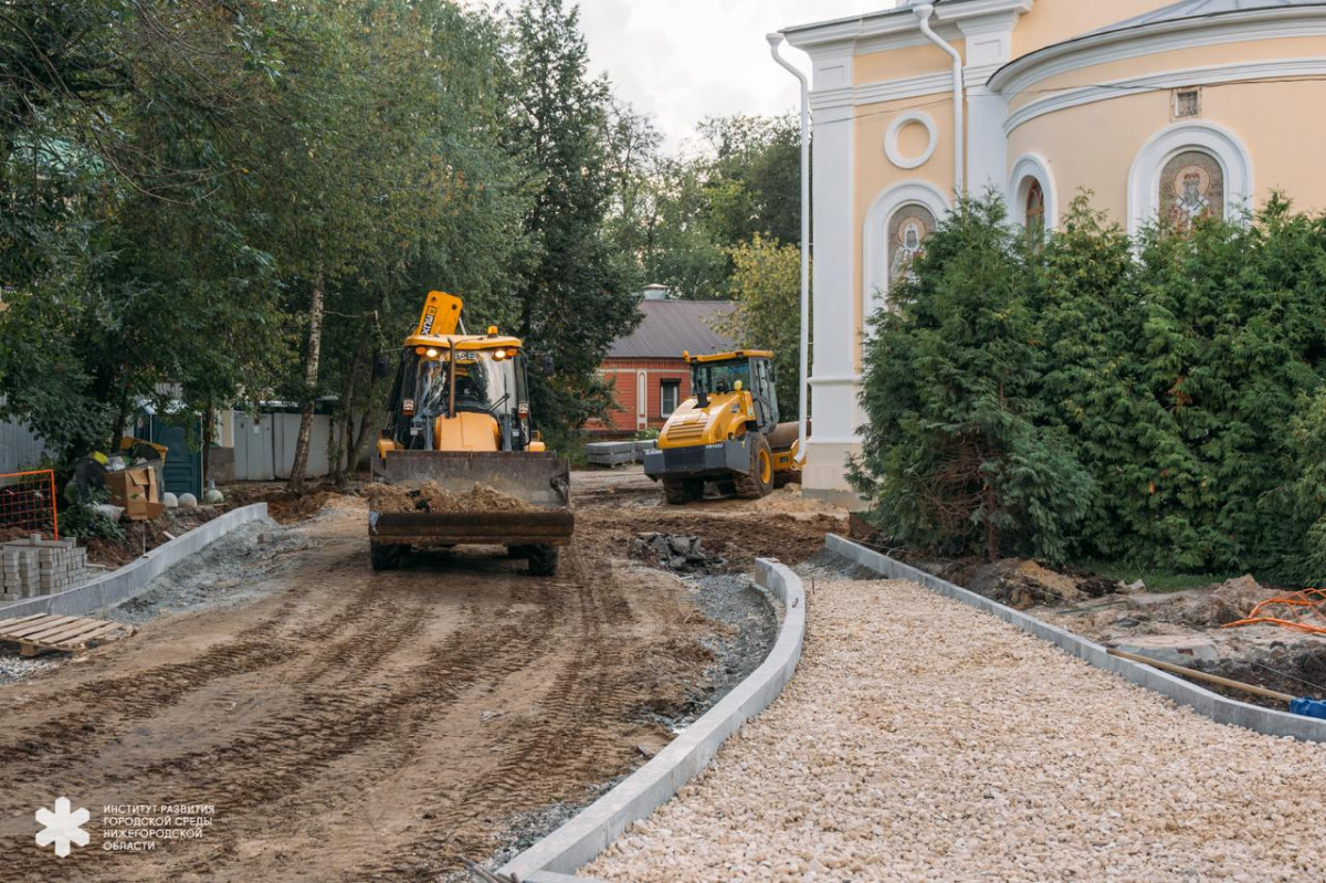 Новые фонари установили в квартале церкви Трех Святителей в Нижнем Новгороде