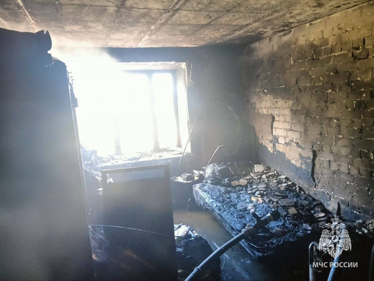 Женщина пострадала при пожаре на проспекте Циолковского в Дзержиснке