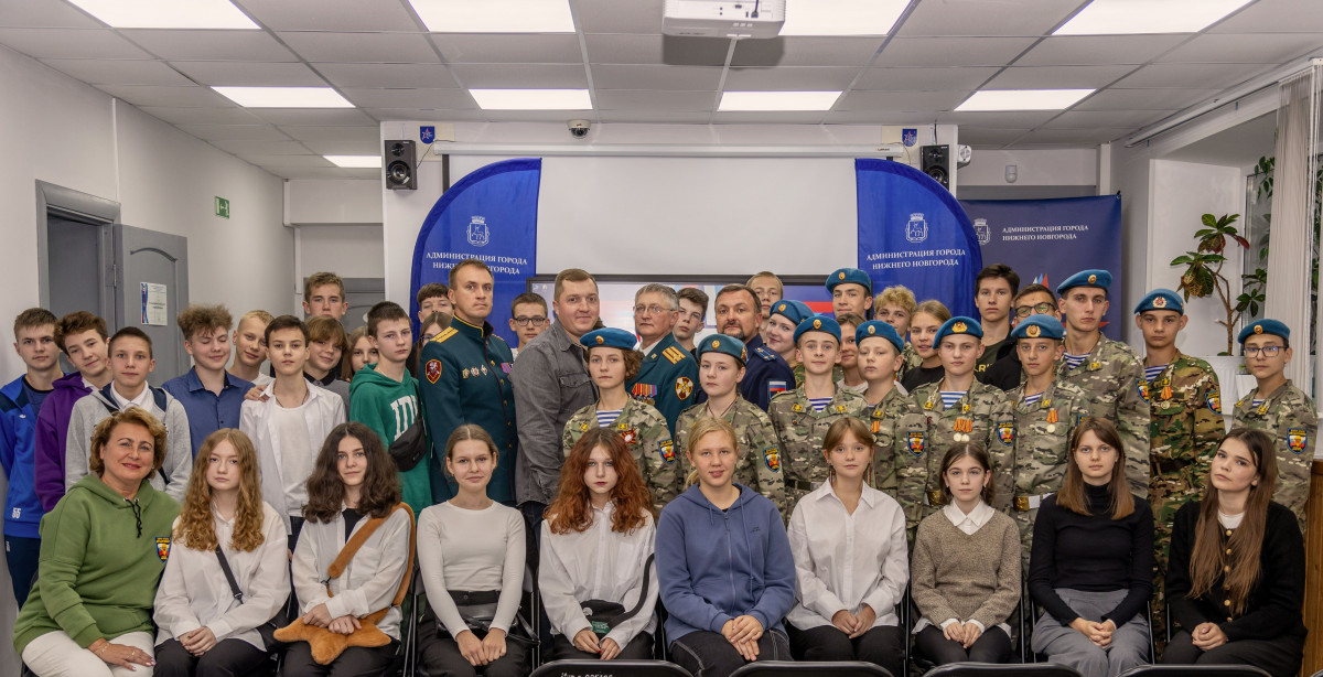 Ветераны боевых действий и СВО встретились с воспитанниками Центра военно-патриотического воспитания