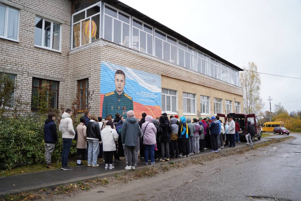 Арт-объект в честь участника СВО Александра Лебедева открылся в Ветлуге