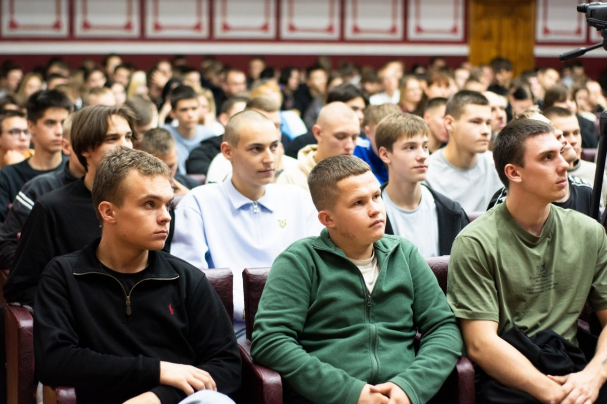 Около тысячи учащихся колледжей и техникумов Нижегородской области приняли участие в проекте «Истории СВОих»