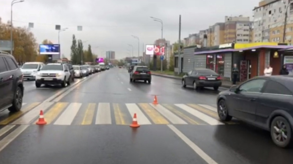 Неизвестный сбил девочку на переходе и скрылся в Нижнем Новгороде