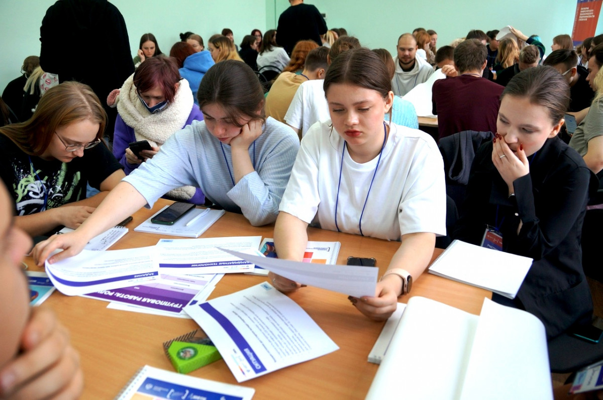 250 студентов НГАТУ приняли участие в тренинге предпринимательских компетенций «Инструменты предпринимателя»