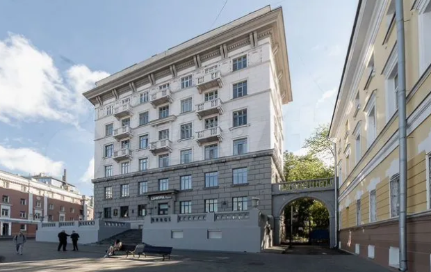 Квартиру в «Правительственном доме» продают за 80 млн рублей