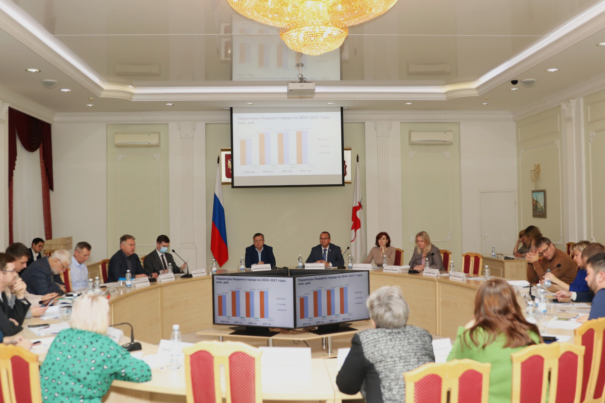 Нижегородские депутаты оценили готовность городских служб к работе в зимний период