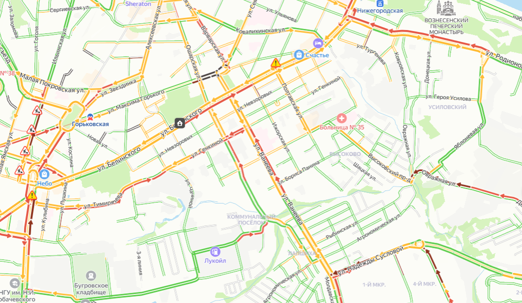Восьмибалльные пробки сковали движение в Нижнем Новгороде