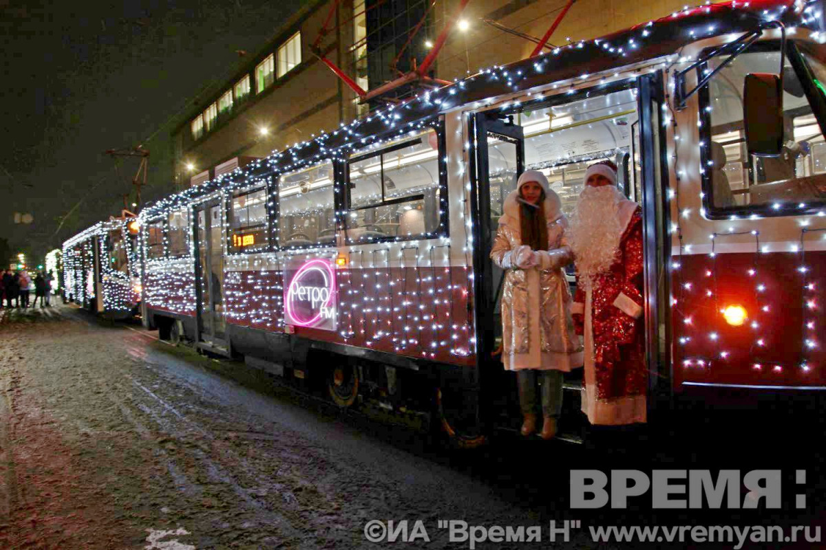Новогодние трамваи начали курсировать в Нижнем Новгороде