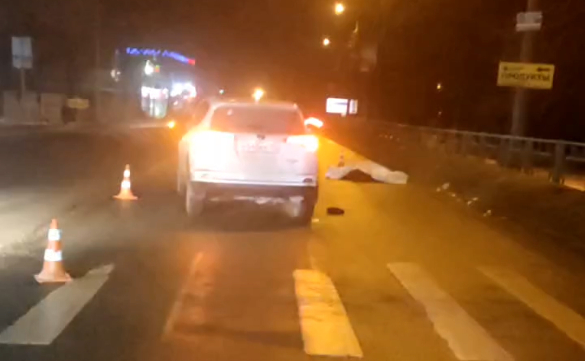 Пешеход погиб под колесами иномарки в Павлово Нижегородской области