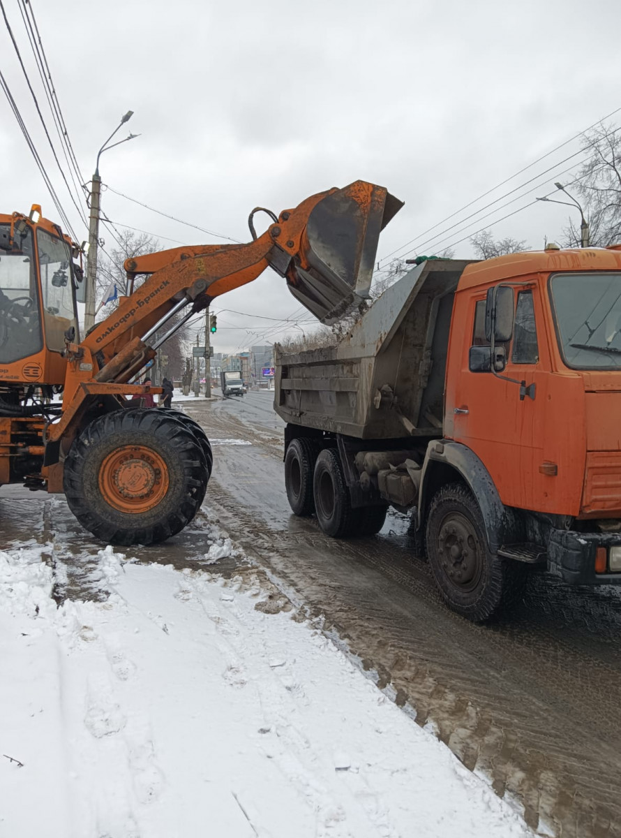 Нижегородские дорожники готовы к работе в условиях прогнозируемого обильного выпадения снега с дождем