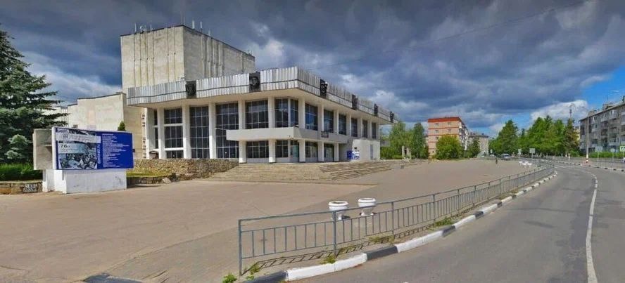 Дзержинцы просят восстановить фонтан на Театральной площади