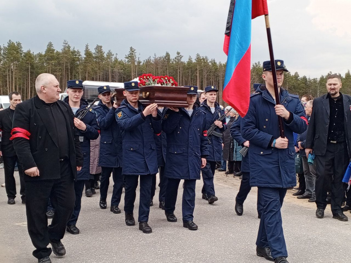 В Нижнем Новгороде простились с погибшим в зоне СВО журналистом Андреем Пановым