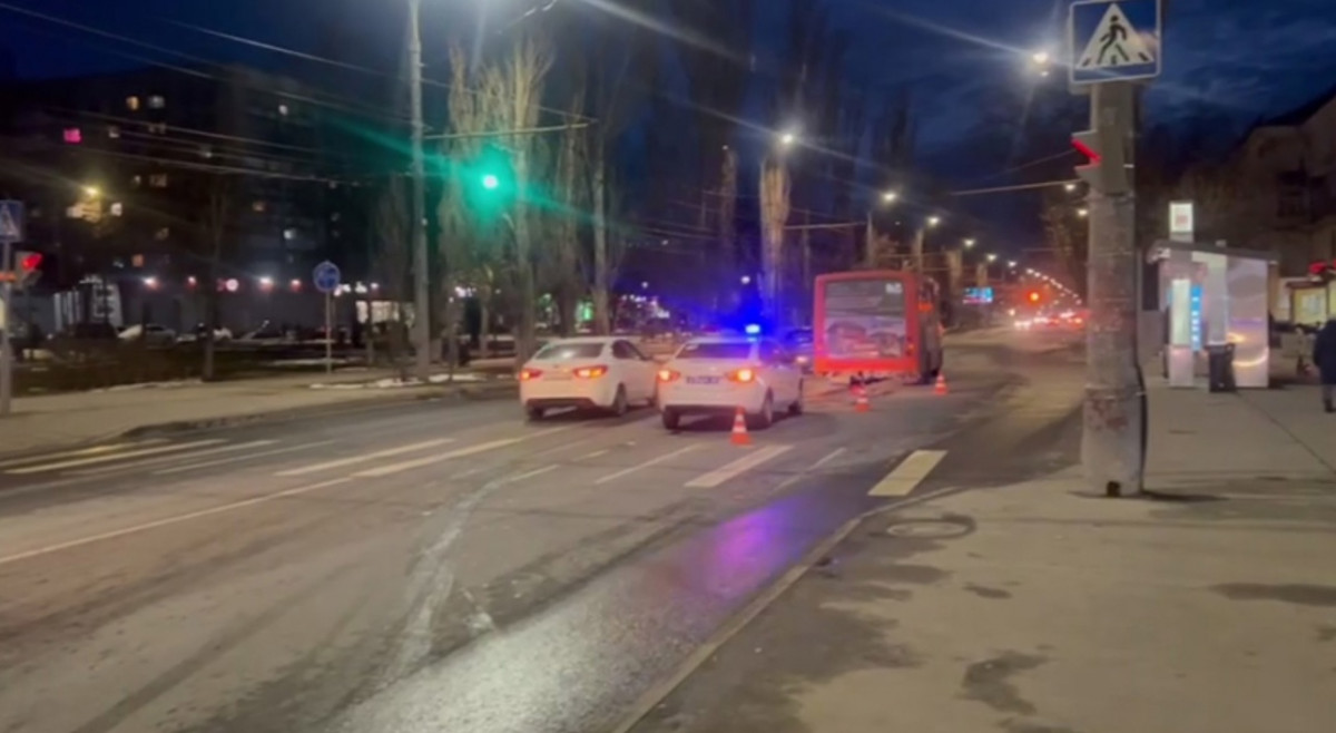 Пожилую женщину сбил автобус на улице Дьяконова