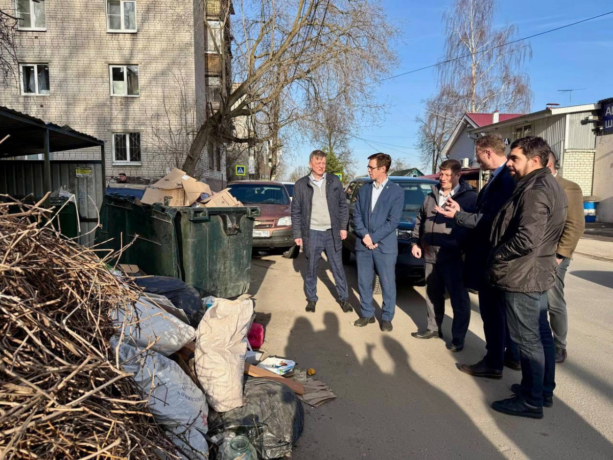 Специалисты Минэкологии начали проверку контейнерных площадок по фактам обращений жителей