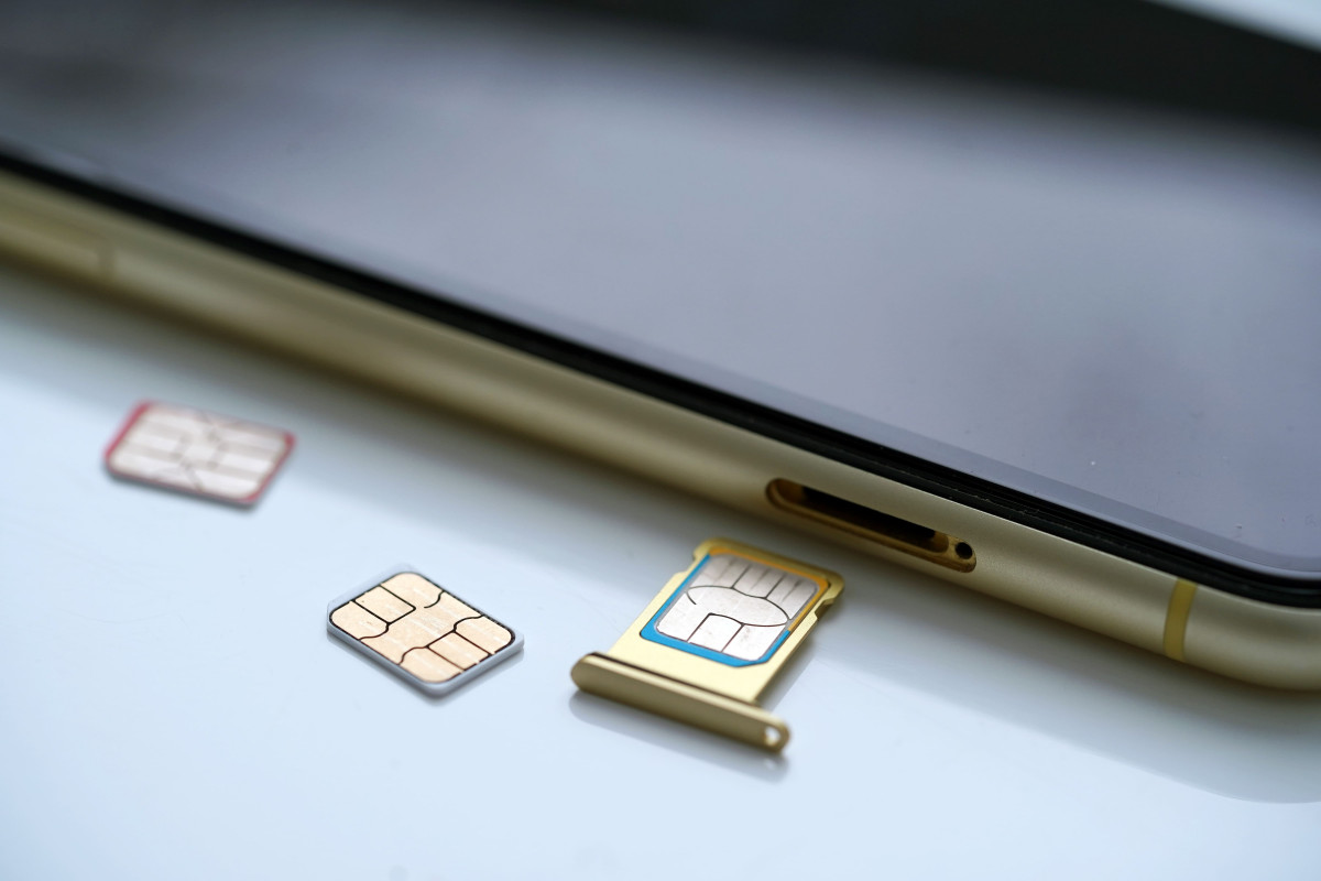 Т2 завершила тестирование полностью отечественных SIM-карт «Микрона»