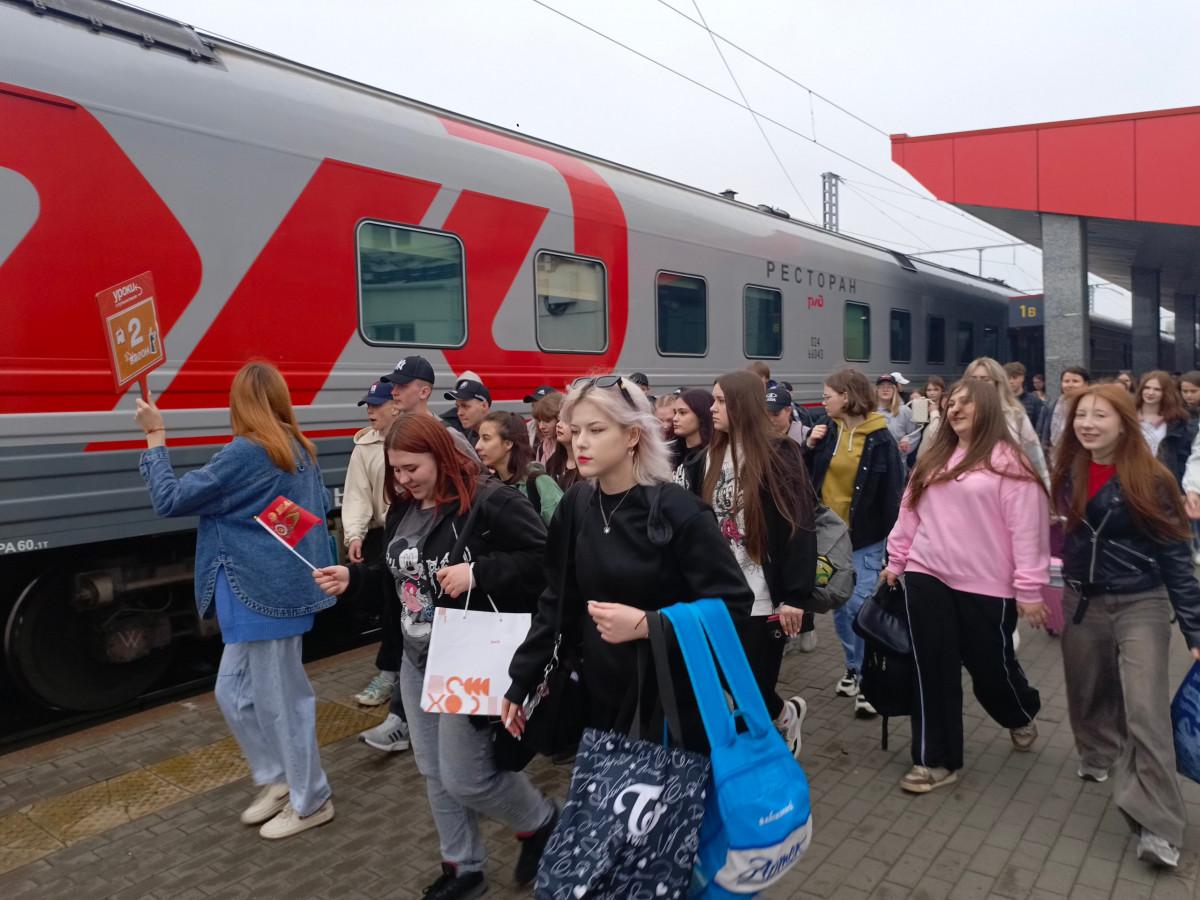 Более 25 тысяч школьников стали пассажирами тематического поезда «Уроки с путешествием» на ГЖД за 2 учебных года