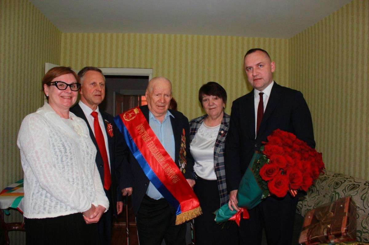 100-летний юбилей отметил ветеран Великой Отечественной войны Борис Алешин