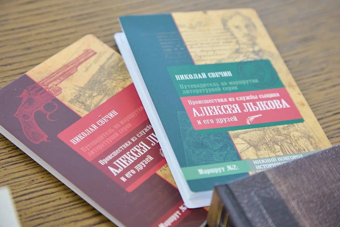 Глеб Никитин встретился с писателем Николаем Свечиным