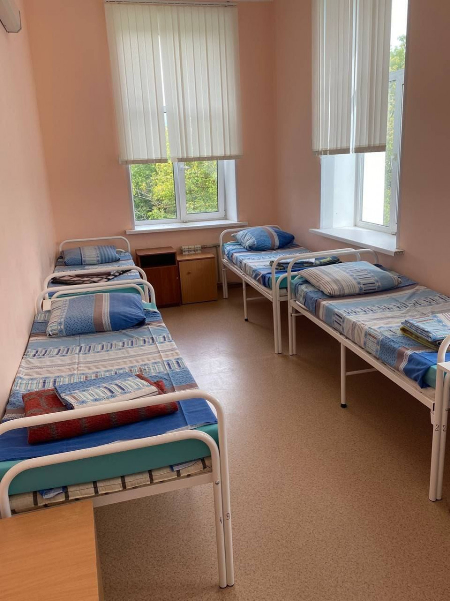 Новые кровати и мягкий инвентарь поступили в медицинские учреждения Дзержинска