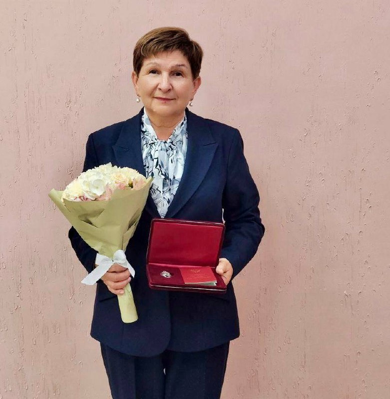 Директору ЦБС Нижегородского района Валентине Мироновой присвоено звание «Заслуженный работник культуры РФ»