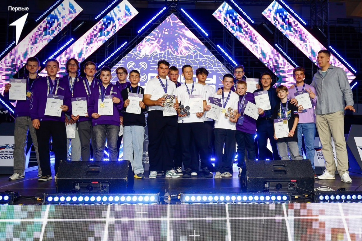 Три нижегородских школьника вошли в число победителей и призеров чемпионата «Пилоты будущего»