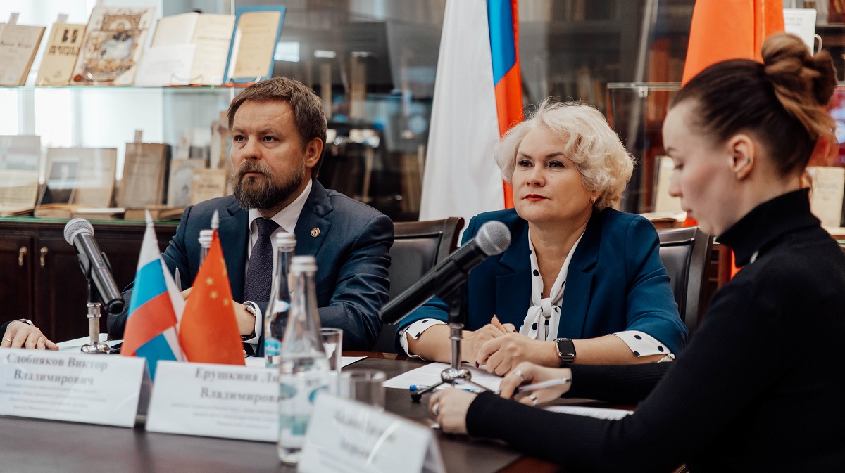 Студенты Мининского университета будут получать сразу два диплома