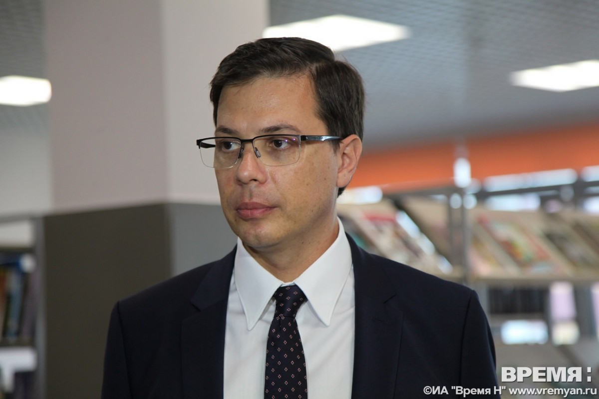 Шалабаев поздравил с праздником работников дорожного хозяйства