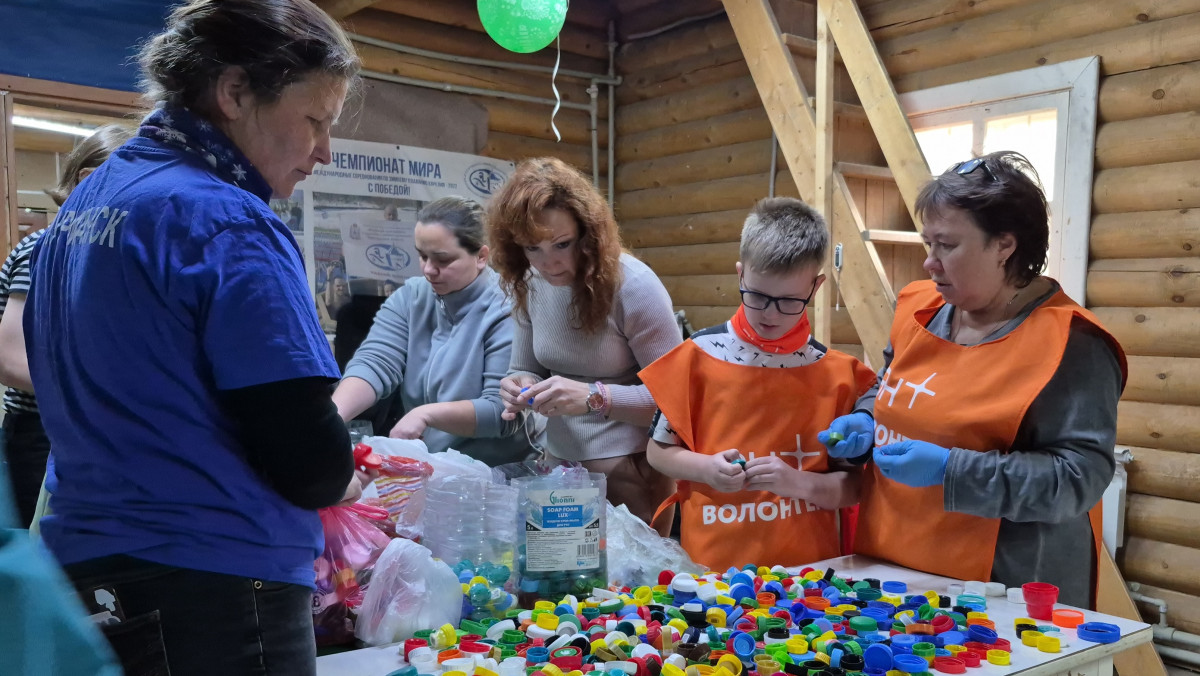 Волонтеры Эн+ Тепло Волга собрали и отправили на переработку 30 кг пластиковых крышек