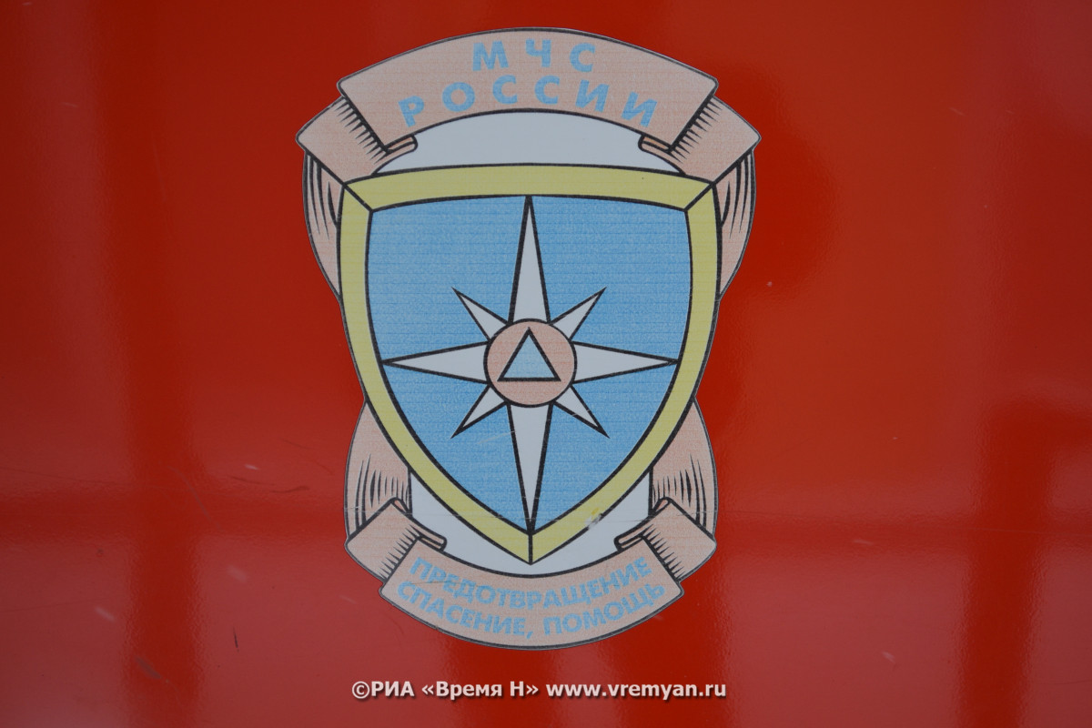 Пожар произошел в расселенном двухэтажном доме на улице Усиевича