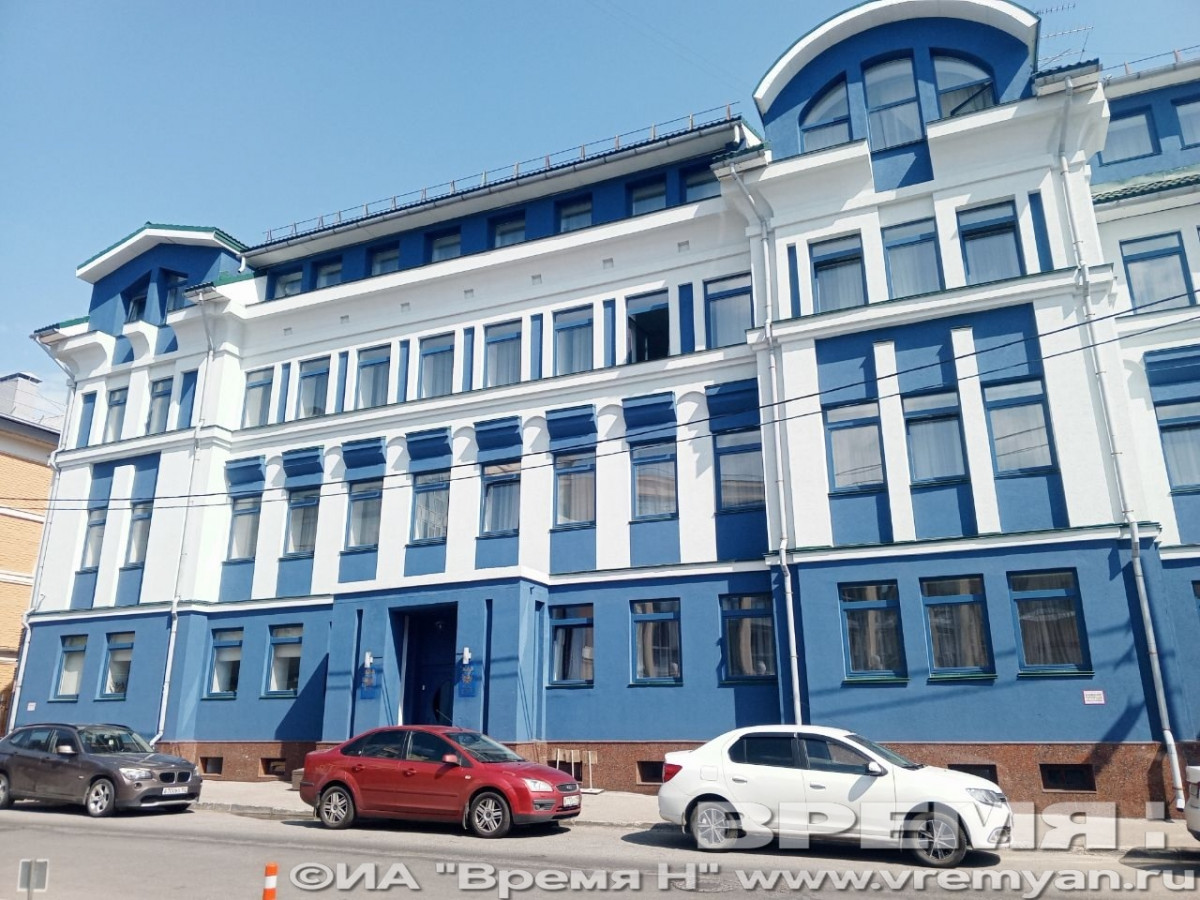 Сотрудники МЧС проверили закрытую нижегородскую гостиницу на функционирование противопожарной системы.