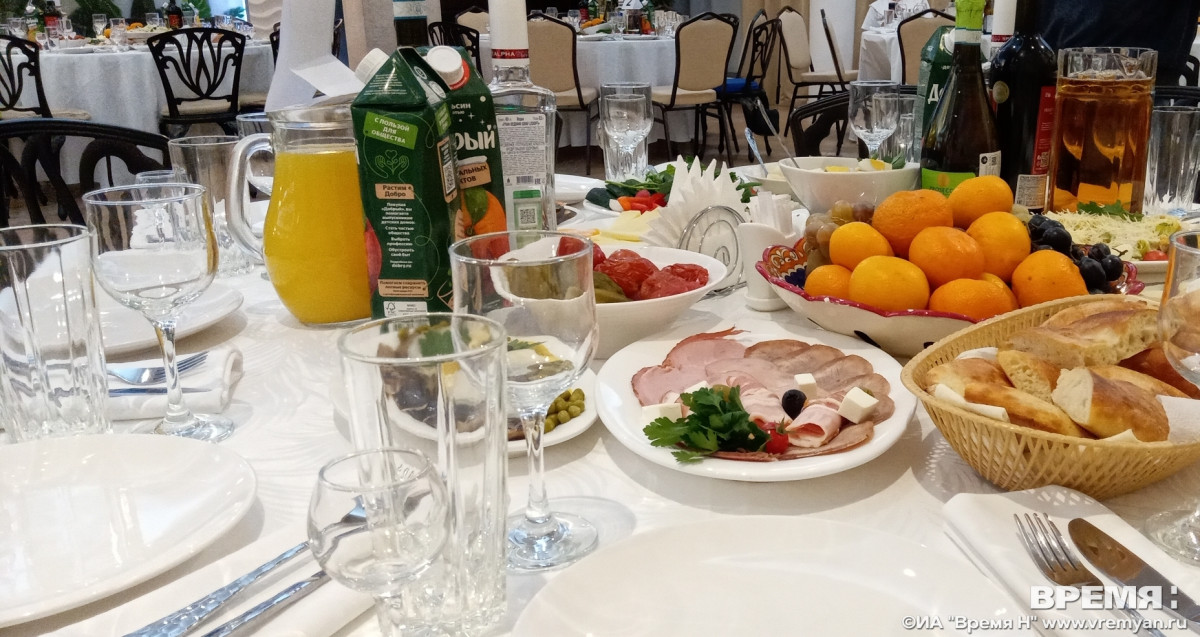 14 тысяч рублей в среднем планируют потратить на Новый год россияне